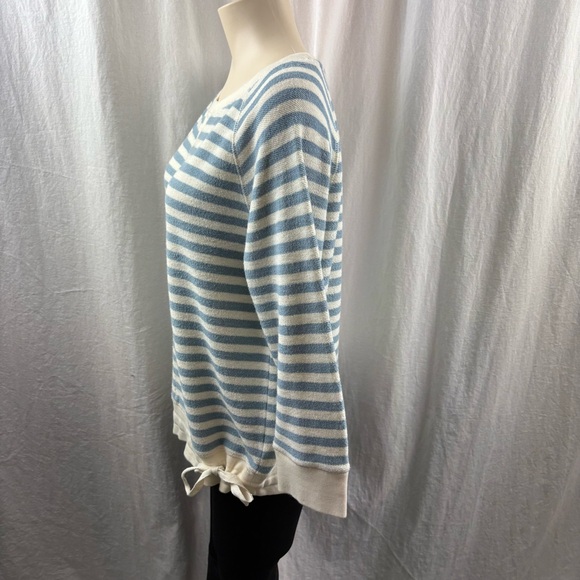 LRL Lauren Jeans Co Women’s Blue and White Stripe 3/4 Sleeve Side Drawstring Top - Picture 3 of 10
